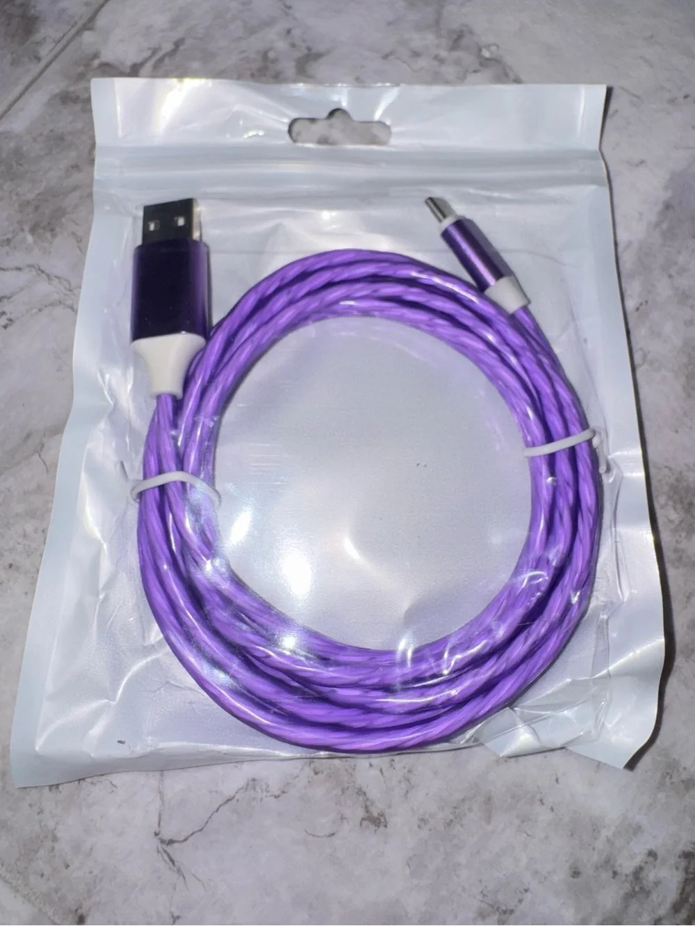GLOWS- Universal Purple 6 ft USB-C Charging Cable